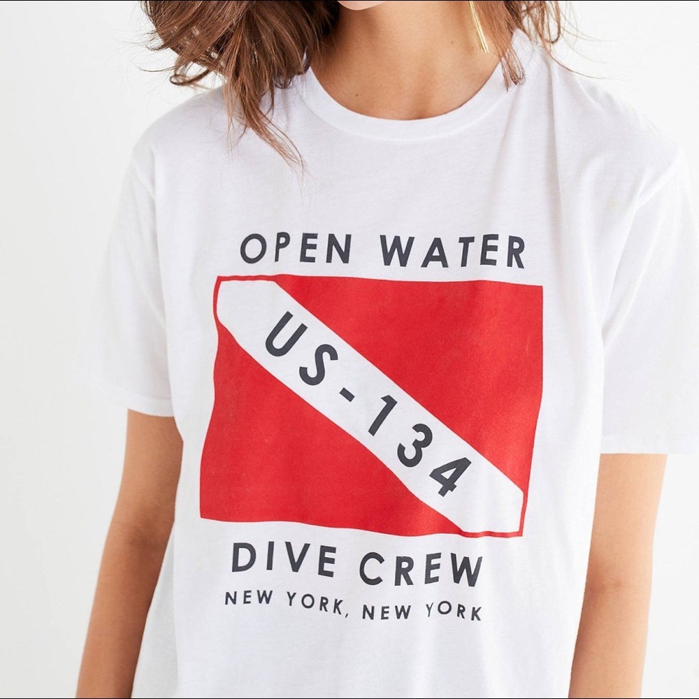 UO graphic tee